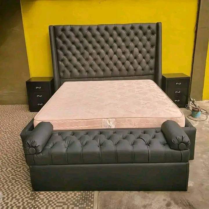FH-7069 Black Tufted Bed Set